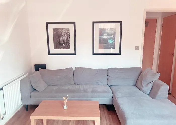 Battersea Chelsea Bridge Apartment
